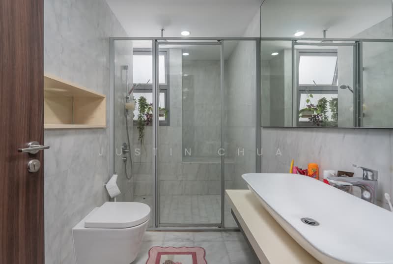 The Springside, Springside View, 6 Bedrooms, 3,681 sqft, Terraced House For Sale, by Justin Chua, 500229303 - Bathroom - PropertyGuru.com.sg