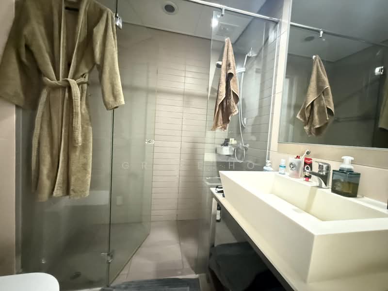 The Sail @ Marina Bay, 2 Marina Boulevard, 3 Bedrooms, 1,184 sqft, Condominium For Rent, by Grace Ho, 500229309 - Bathroom - PropertyGuru.com.sg