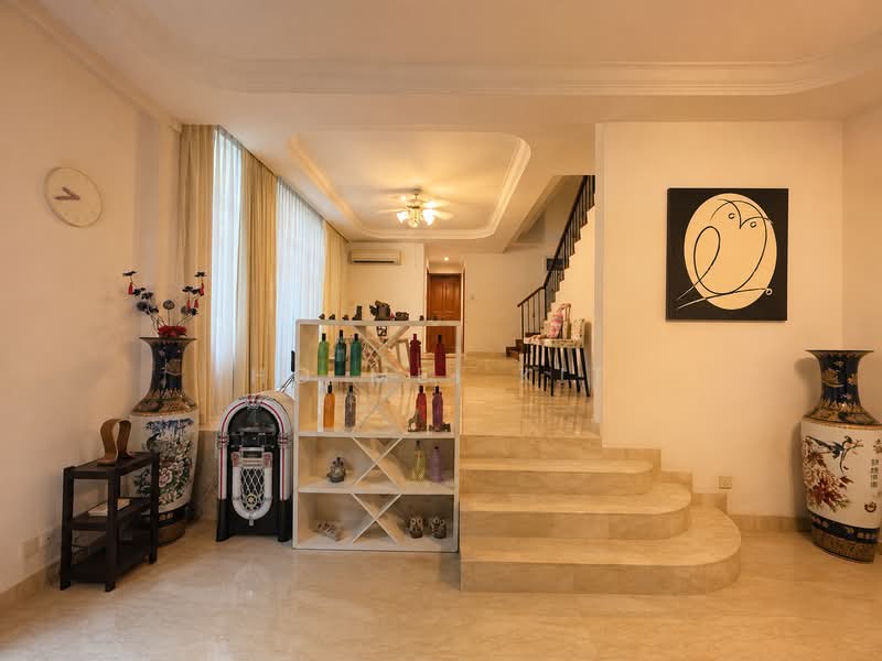 Pinewood 3-Storey Corner Terrace, , 5 Bedrooms, 4,000 sqft, Corner Terrace For Sale, by Ho Mei Kit, 500229313 - Living Room - PropertyGuru.com.sg