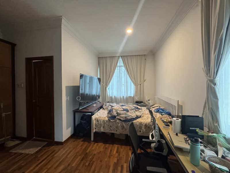 Pinewood 3-Storey Corner Terrace, , 5 Bedrooms, 4,000 sqft, Corner Terrace For Sale, by Ho Mei Kit, 500229313 - Bedroom - PropertyGuru.com.sg