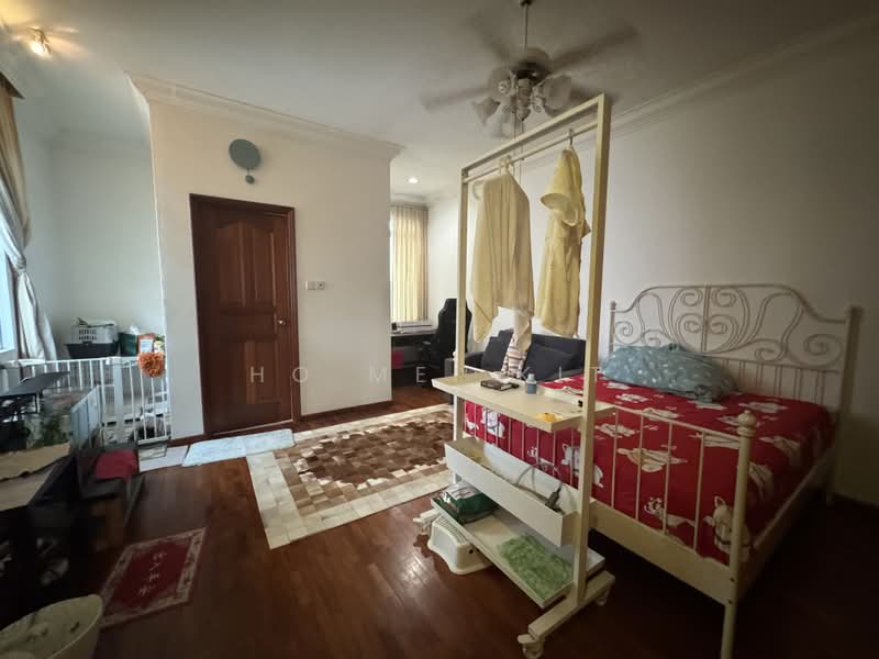 Pinewood 3-Storey Corner Terrace, , 5 Bedrooms, 4,000 sqft, Corner Terrace For Sale, by Ho Mei Kit, 500229313 - Bedroom - PropertyGuru.com.sg