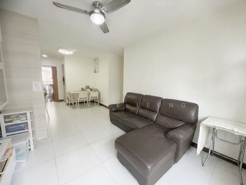 472B Fernvale Street, 472B Fernvale Street, 3 Bedrooms, 1,001 sqft, HDB Flat For Sale, by Desiree Leung, 500229318 - Living Room - PropertyGuru.com.sg