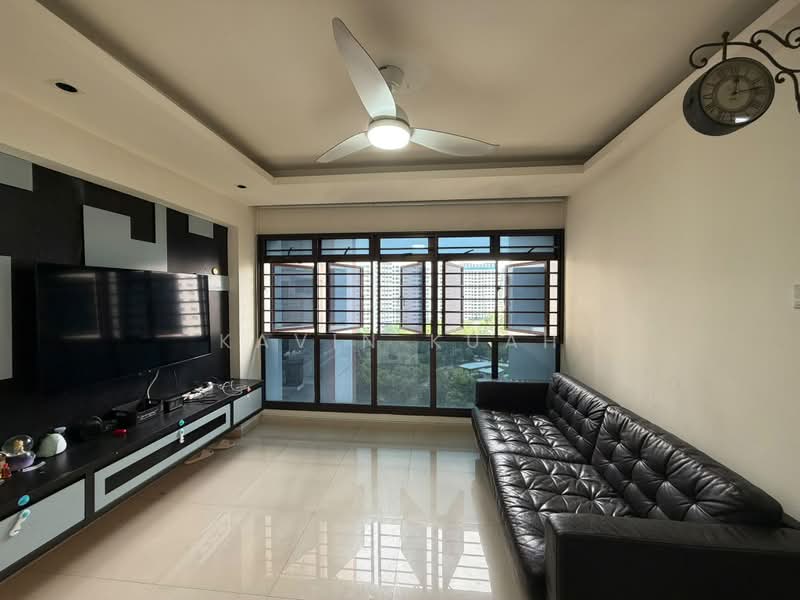 984D Buangkok Link, 984D Buangkok Link, 3 Bedrooms, 1,184 sqft, HDB Flat For Sale, by Kavin Kuah, 500229324 - Living Room - PropertyGuru.com.sg