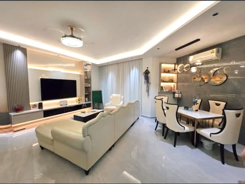 Regentville, 12 Hougang Street 92, 3 Bedrooms, 1,152 sqft, Condominium For Sale, by Dayna Ong, 500229329 - Living Room - PropertyGuru.com.sg