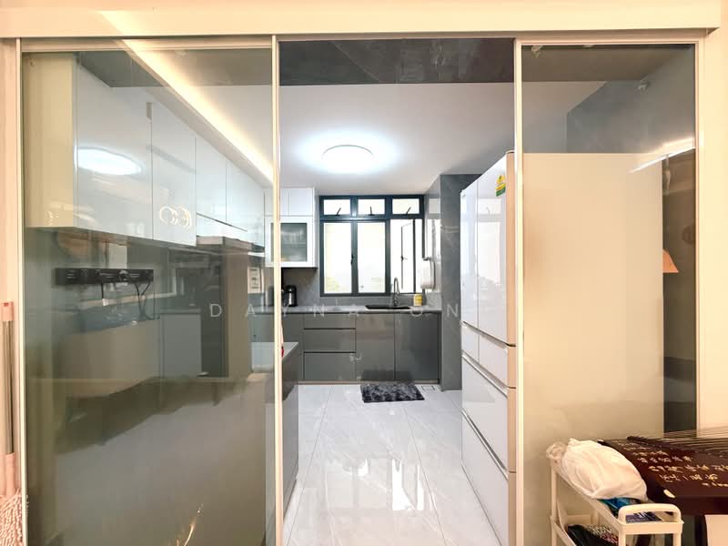 Regentville, 12 Hougang Street 92, 3 Bedrooms, 1,152 sqft, Condominium For Sale, by Dayna Ong, 500229329 - Kitchen - PropertyGuru.com.sg