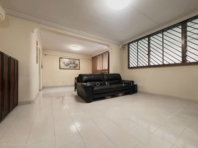 12 Toh Yi Drive, 12 Toh Yi Drive, 3 Bedrooms, 1,119 sqft, HDB Flat For Sale, by Johnson Lim, 500229332 - Living Room - PropertyGuru.com.sg