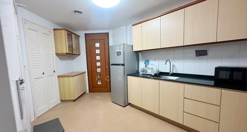 The Blossomvale, 900 Dunearn Road, Room Rental, 100 sqft, Condominium For Rent, by Erica Yap, 500229334 - Kitchen - PropertyGuru.com.sg