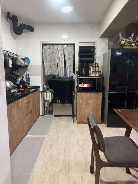 812A Choa Chu Kang Avenue 7, 812A Choa Chu Kang Avenue 7, Dairy Farm / Bukit Panjang / Choa Chu Kang, 3 Bedrooms, 1,001 sqft, HDB Flat For Sale, by Eugene Chan, 500229338 - Kitchen - PropertyGuru.com.sg