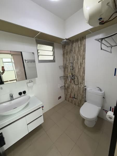 449B Bukit Batok West Avenue 9, 449B Bukit Batok West Avenue 9, 3 Bedrooms, 1,001 sqft, HDB Flat For Sale, by WEI DENG, 500229341 - Bathroom - PropertyGuru.com.sg