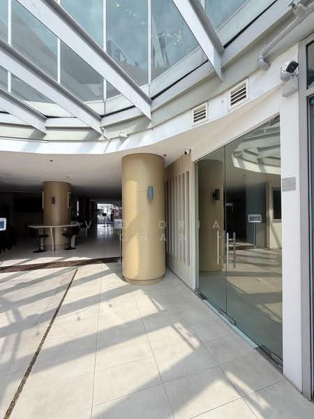 Spacious Retail Space, Farrer Park / Serangoon Rd, 892 sqft, Other Retail For Rent, by Victoria Chan, 500229353 - Entrance - CommercialGuru.com.sg