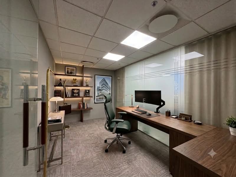 Raffles City Tower, 250 North Bridge Road, 1,022 sqft, Office For Rent, by Ivy Lee, 500229357 - Study - CommercialGuru.com.sg