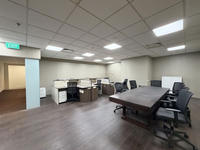 Raffles City Tower, 250 North Bridge Road, 1,022 sqft, Office For Rent, by Ivy Lee, 500229357 - Interior - CommercialGuru.com.sg
