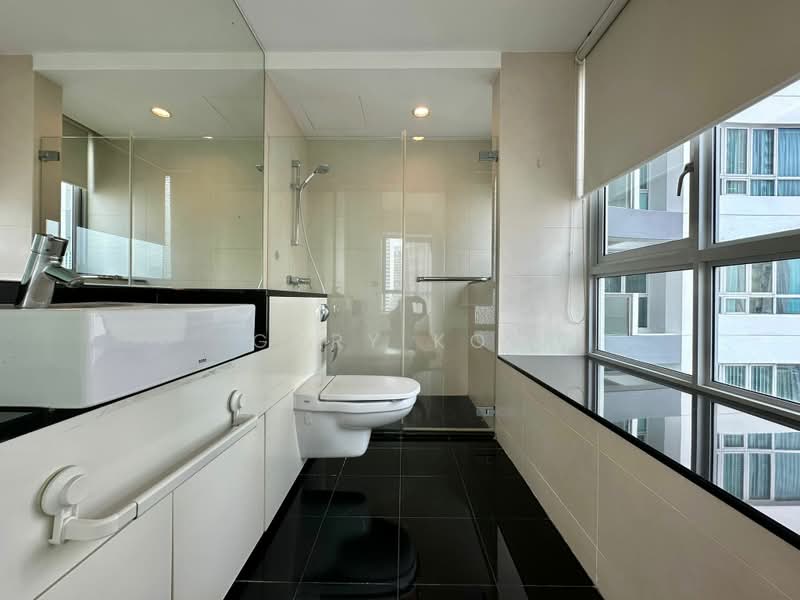 Twin Regency, 28 Kim Tian Road, 3 Bedrooms, 1,216 sqft, Condominium For Rent, by Gary Koh, 500229365 - PropertyGuru.com.sg