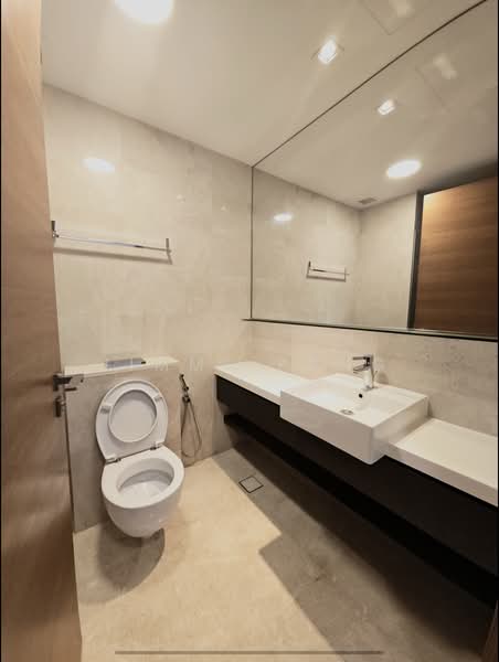 Altez, 16 Enggor Street, 2 Bedrooms, 1,109 sqft, Condominium For Sale, by Jimme Pang, 500229366 - Bathroom - PropertyGuru.com.sg