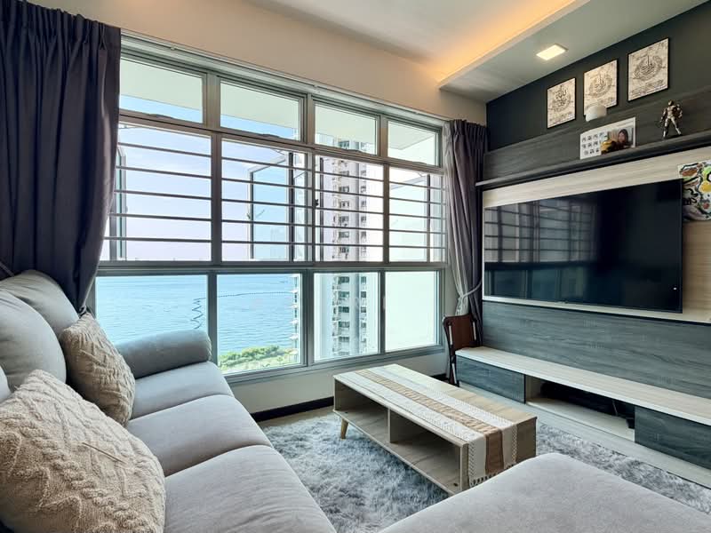 421B Northshore Drive, 421B Northshore Drive, 3 Bedrooms, 1,001 sqft, HDB Flat For Sale, by Aszri ., 500229368 - Living Room - PropertyGuru.com.sg