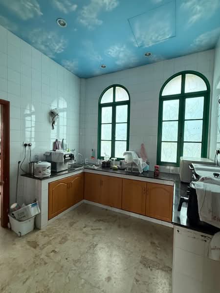 Bukit TImah Room with Toilet only 1.6k, Bukit Timah, Dunearn Road, University Road, Kheam Hock Road, Room Rental, 280 sqft, Detached House For Rent, by Yen On, 500229377 - Kitchen - PropertyGuru.com.sg