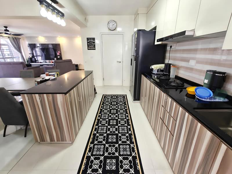 229A Sumang Lane, 229A Sumang Lane, 3 Bedrooms, 1,216 sqft, HDB Flat For Sale, by Aloysius Thomas Tan, 500229384 - Kitchen - PropertyGuru.com.sg