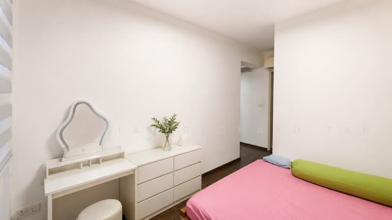 997B Buangkok Crescent, 997B Buangkok Crescent, 3 Bedrooms, 1,216 sqft, HDB Flat For Sale, by Wee Chiat Rechard Tan, 500229398 - Bedroom - PropertyGuru.com.sg