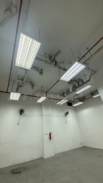 Pantech Business Hub, 194 Pandan Loop, Buona Vista / West Coast / Clementi New Town, 1,356 sqft, Factory / Workshop (B2) For Sale, by CHEN TIANYI, 500229400 - Interior - CommercialGuru.com.sg