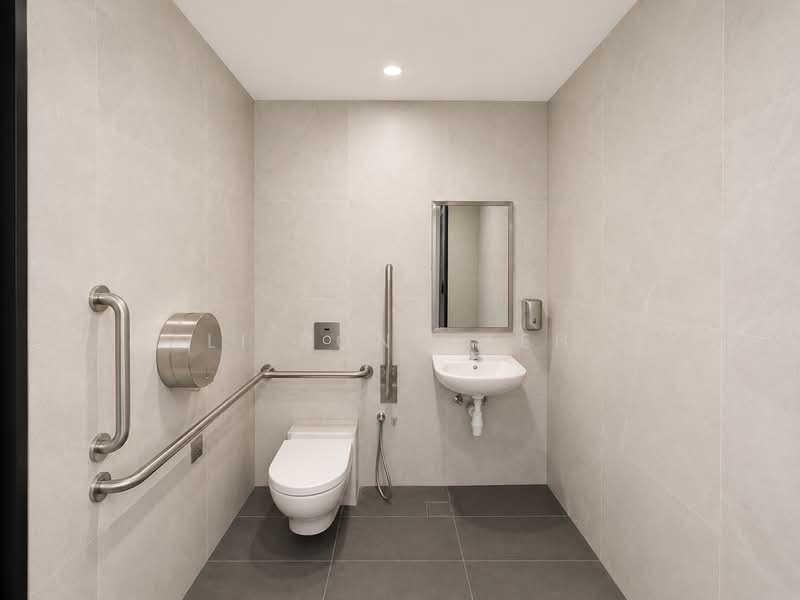 NEWLY RENOVATED F&B RESTAURANT WITH TABLES & CHAIRS!, Yio Chu Kang Road / Boundry Road / Serangoon Central, 1,500 sqft, Food & Beverage For Rent, by Li Rong Teh, 500229402 - Bathroom - CommercialGuru.com.sg