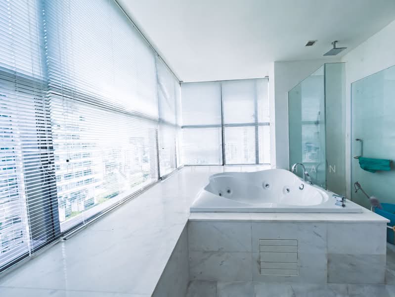 Leonie Parc View, 22 Leonie Hill Road, 4 Bedrooms, 2,250 sqft, Apartment For Sale, by Chanel Ariel Chan, 500229405 - Bathroom - PropertyGuru.com.sg