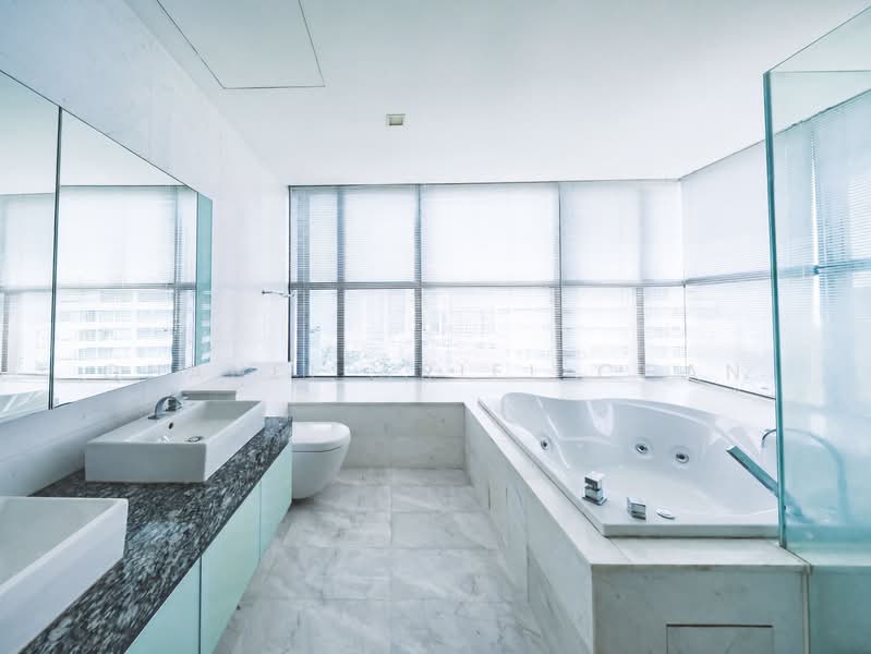 Leonie Parc View, 22 Leonie Hill Road, 4 Bedrooms, 2,250 sqft, Apartment For Sale, by Chanel Ariel Chan, 500229405 - Bathroom - PropertyGuru.com.sg
