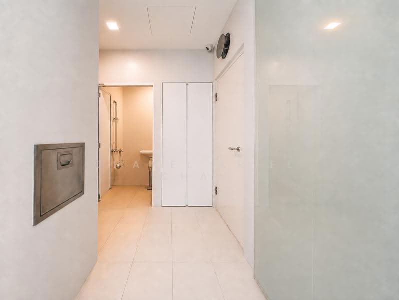 Leonie Parc View, 22 Leonie Hill Road, Orchard / River Valley, 4 Bedrooms, 2,250 sqft, Apartment For Sale, by Chanel Ariel Chan, 500229405 - Corridor - PropertyGuru.com.sg