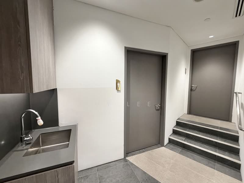 Plus, 20 Cecil Street, 1,341 sqft, Office For Rent, by Ivy Lee, 500229410 - Interior - CommercialGuru.com.sg