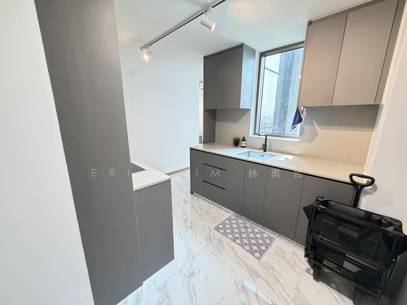The Landmark, 173 Chin Swee Road, 2 Bedrooms, 753 sqft, Condominium For Rent, by Eric Lim 林勇合, 500229417 - Kitchen - PropertyGuru.com.sg