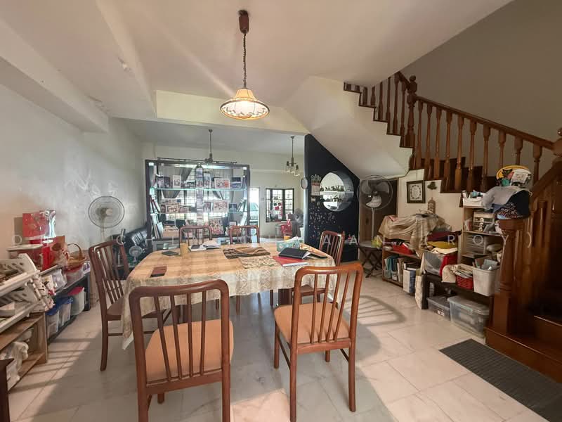 Florence Road, Florence Road, 5 Bedrooms, 2,700 sqft, Terraced House For Sale, by Ong Chin Chuaan (Roy), 500229420 - Dining Room - PropertyGuru.com.sg