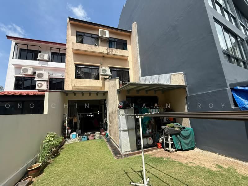 Florence Road, Florence Road, 5 Bedrooms, 2,700 sqft, Terraced House For Sale, by Ong Chin Chuaan (Roy), 500229420 - Exterior - PropertyGuru.com.sg