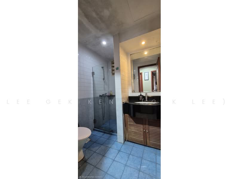 Yishun Sapphire, 42 Canberra Drive, 3 Bedrooms, 1,152 sqft, Condominium For Sale, by Lee Gek Keng (G K Lee), 500229426 - Bathroom - PropertyGuru.com.sg