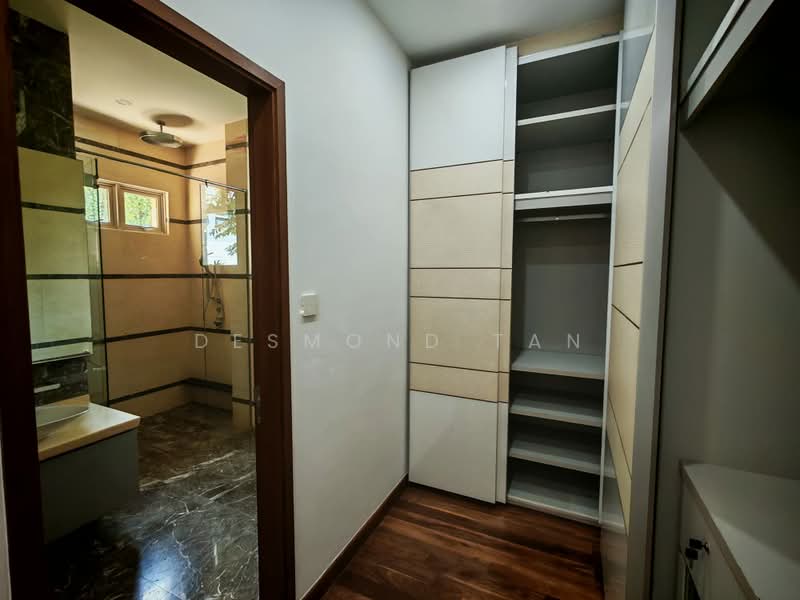Near King Albert Park MRT /Methodist Girls Scholl, , 6 Bedrooms, 9,270 sqft, Good Class Bungalow For Sale, by Desmond Tan, 500229431 - Bathroom - PropertyGuru.com.sg
