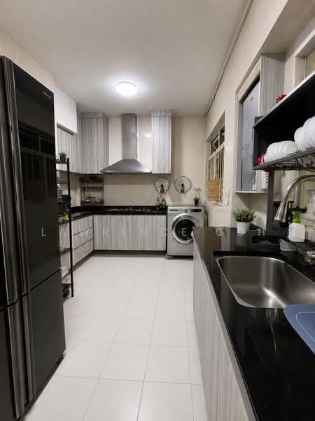 268C Compassvale Link, 268C Compassvale Link, 3 Bedrooms, 1,184 sqft, HDB Flat For Sale, by Lawrence Goh, 500229446 - Kitchen - PropertyGuru.com.sg
