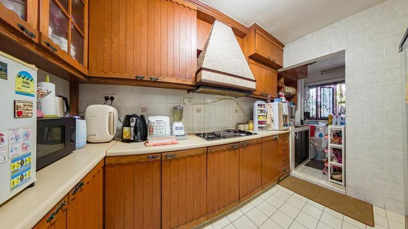 298B Compassvale Street, 298B Compassvale Street, Hougang / Punggol / Sengkang, 3 Bedrooms, 1,011 sqft, HDB Flat For Sale, by Azmi Suliman, 500229447 - Kitchen - PropertyGuru.com.sg