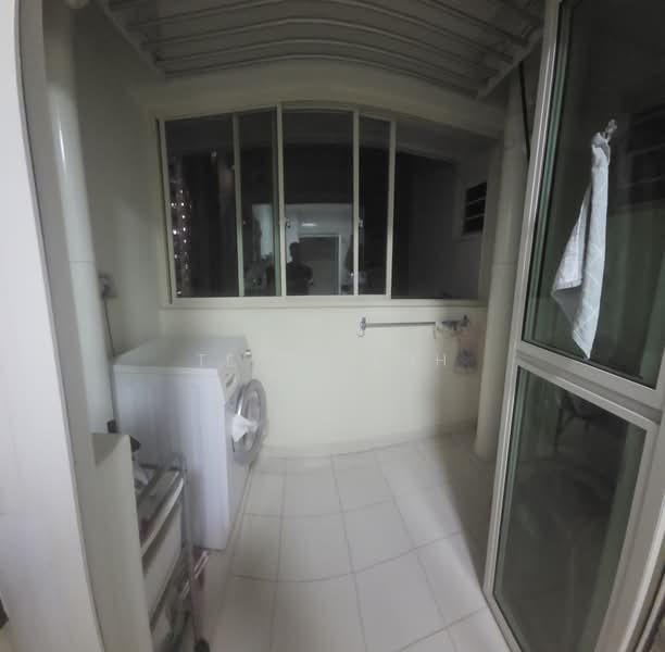 194A Bukit Batok West Avenue 6, 194A Bukit Batok West Avenue 6, Room Rental, 180 sqft, HDB Flat For Rent, by Teddy Loh, 500229448 - Balcony - PropertyGuru.com.sg