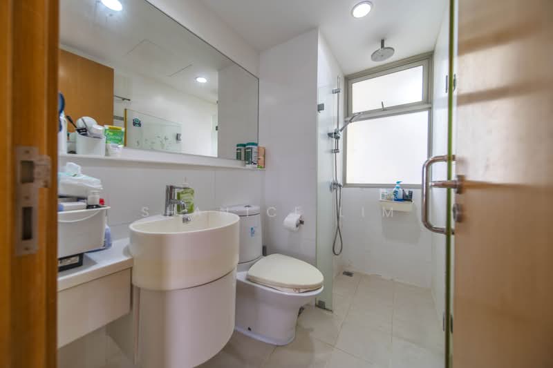 The Quartz, 69 Compassvale Bow, 3 Bedrooms, 1,076 sqft, Condominium For Sale, by Shanice Lim, 500229452 - Bathroom - PropertyGuru.com.sg