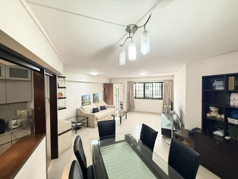 HDB 4 Room 99sqm Within 1km to Ai Tong Sch & Catholic High Sch, Shunfu Road, 3 Bedrooms, 1,067 sqft, HDB Flat For Sale, by Darren Ong, 500229460 - Living Room - PropertyGuru.com.sg