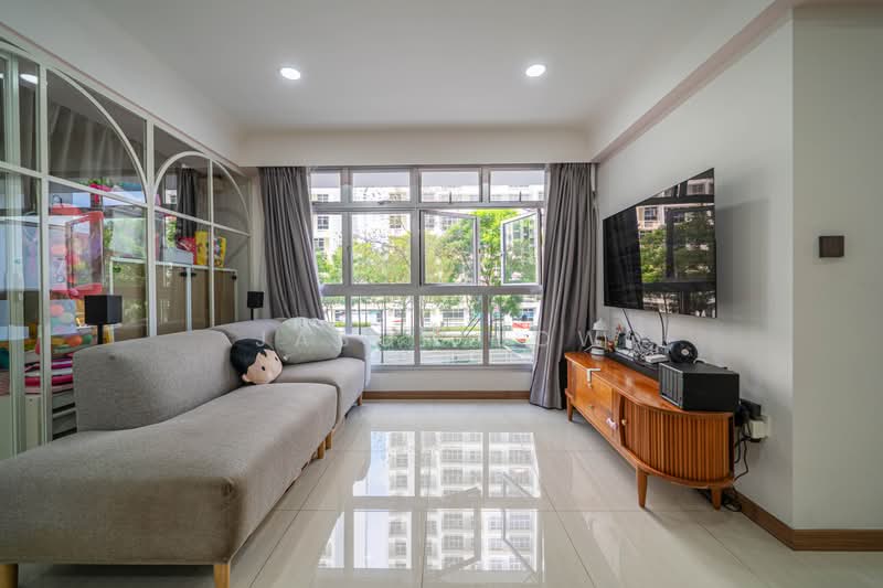 409B Northshore Drive, 409B Northshore Drive, 3 Bedrooms, 1,012 sqft, HDB Flat For Sale, by Jason Low, 500229465 - Living Room - PropertyGuru.com.sg