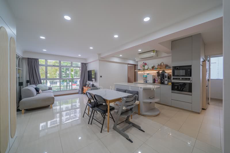 409B Northshore Drive, 409B Northshore Drive, 3 Bedrooms, 1,012 sqft, HDB Flat For Sale, by Jason Low, 500229465 - Living Room - PropertyGuru.com.sg