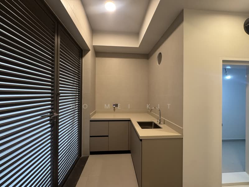 Greenbank Park Semi-Detached, Clementi Park / Upper Bukit Timah, 6 Bedrooms, 5,446 sqft, Semi-Detached House For Sale, by Ho Mei Kit, 500229474 - Kitchen - PropertyGuru.com.sg