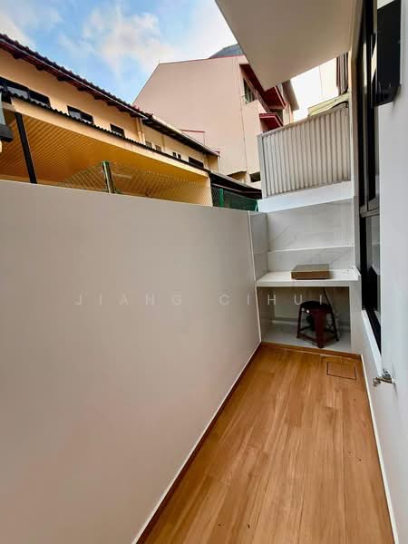 Eng Aun Park, Jalan Novena Utara, 2 Bedrooms, 1,200 sqft, Semi-Detached House For Rent, by Jiang Cihui, 500229479 - Exterior - PropertyGuru.com.sg