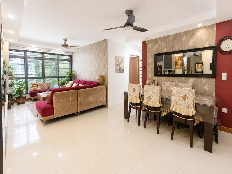 336B Anchorvale Crescent, 336B Anchorvale Crescent, 4 Bedrooms, 1,206 sqft, HDB Flat For Sale, by Jiang Cihui, 500229489 - Living Room - PropertyGuru.com.sg
