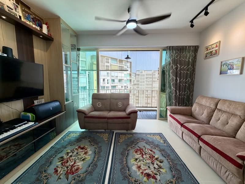 Watercolours, 35 Pasir Ris Link, 3 Bedrooms, 1,141 sqft, Executive Condominium For Sale, by Ang ShiQi, 500229491 - Living Room - PropertyGuru.com.sg