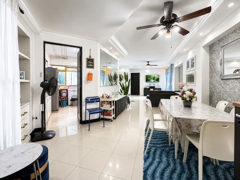 135 Edgedale Plains, 135 Edgedale Plains, 3 Bedrooms, 1,194 sqft, HDB Flat For Sale, by Sam Lim, 500229500 - Living Room - PropertyGuru.com.sg