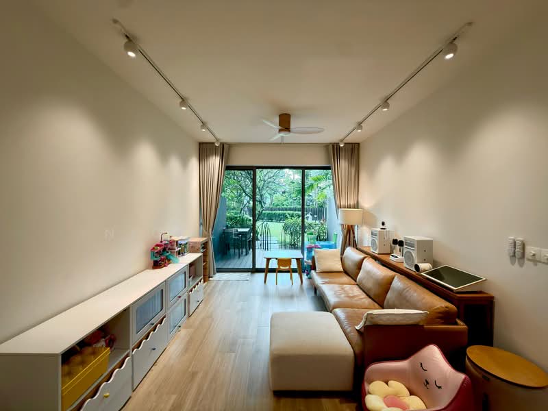 Oasis Garden, 55 Jalan Bunga Rampai, 3 Bedrooms, 1,647 sqft, Condominium For Sale, by Nicole Wu 吴佩瑾, 500229517 - Living Room - PropertyGuru.com.sg