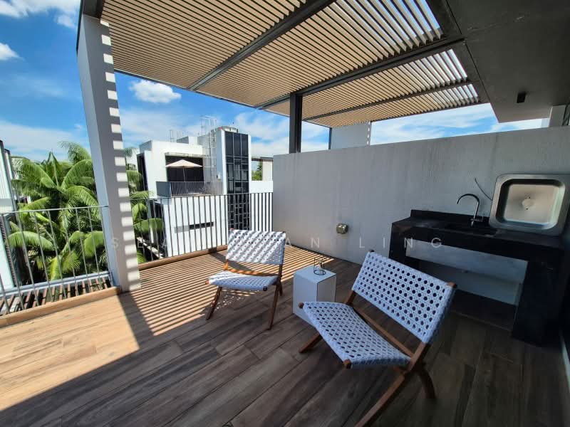 Alana, 206 Sunrise Terrace, 4 Bedrooms, 3,358 sqft, Terraced House For Sale, by Seah Jian Ling, 500229518 - Balcony - PropertyGuru.com.sg