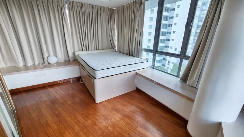 Novelis @ Novena, 75 Sinaran Drive, 2 Bedrooms, 527 sqft, Condominium For Sale, by Michelle Lim, 500229519 - Master bedroom with wrap-around windows - PropertyGuru.com.sg