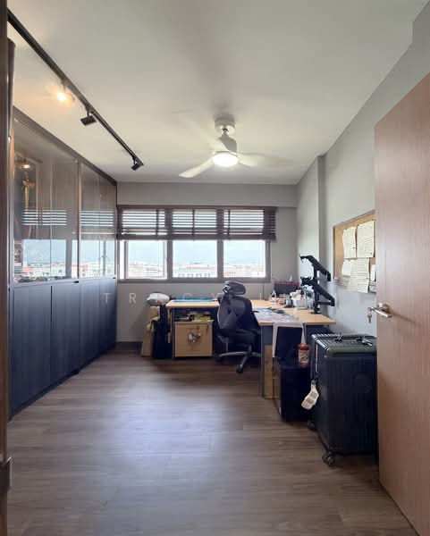 479C Yishun Street 42, 479C Yishun Street 42, 3 Bedrooms, 1,001 sqft, HDB Flat For Sale, by Tracy Lim, 500229521 - Study - PropertyGuru.com.sg