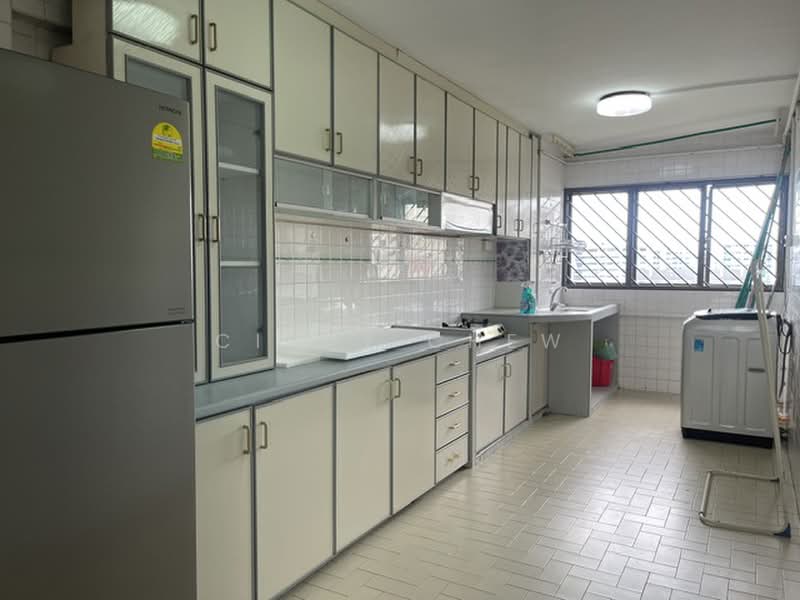 456 Tampines Street 42, 456 Tampines Street 42, 3 Bedrooms, 1,313 sqft, HDB Flat For Rent, by Cindy Chew, 500229525 - Kitchen - PropertyGuru.com.sg